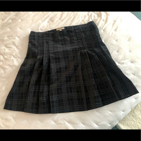 Authentic Burberry Women’s Pleated Skirt -sz 10 - Picture 1 of 10